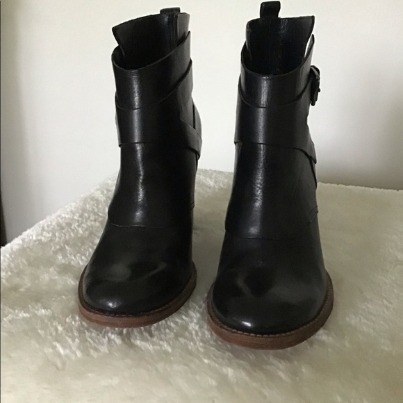 BELLE booties - Picture 3 of 12